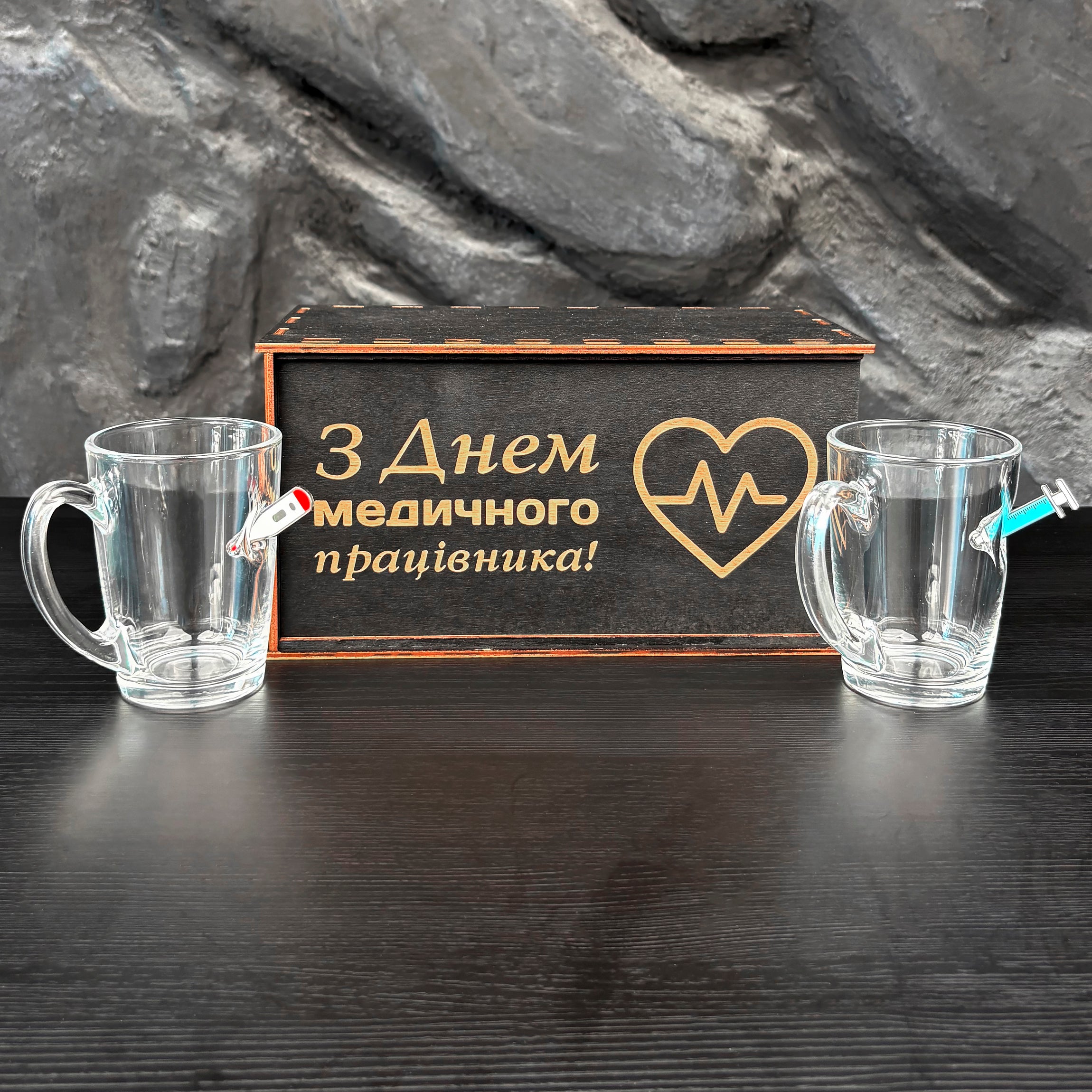 Набір на 2 чашки  (шприц, градусник)