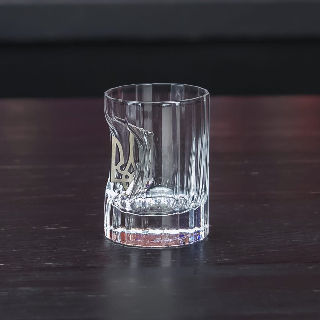Crystal faceted shot glass (with a Coat of Arms) | VSKLO #4476