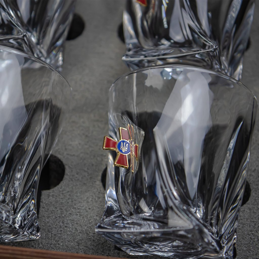 LEO Set 4 - crystal glasses (Armed Forces of Ukraine) by VSKLO — close-up product view, photo 4, SKU 11262