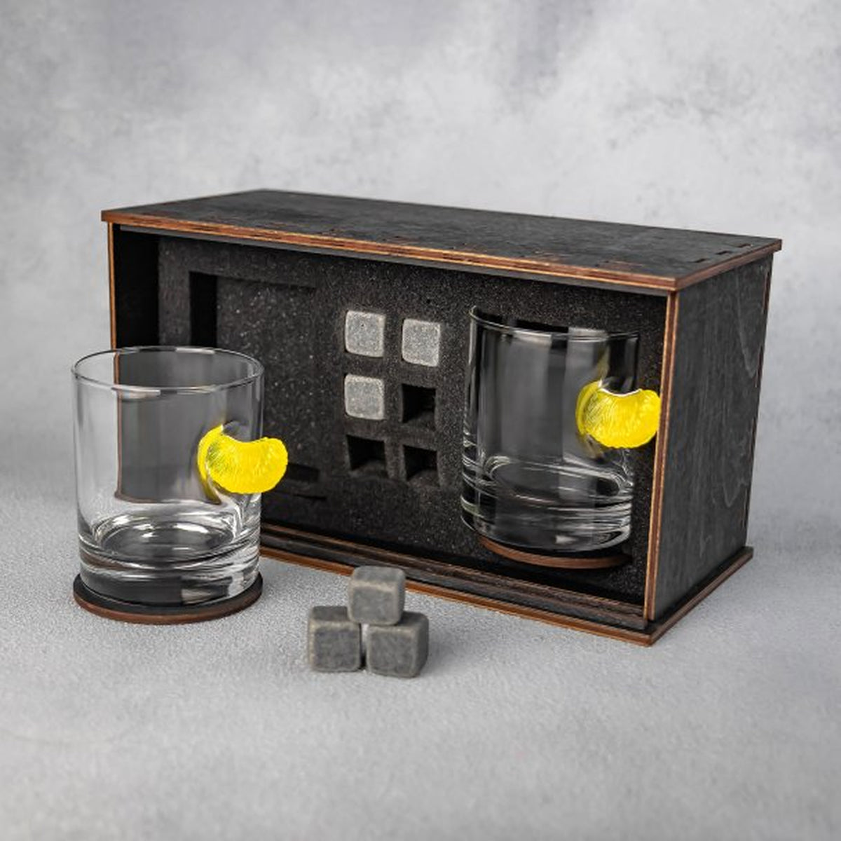 Set of 2 Glasses (with Mandarin Inserts)