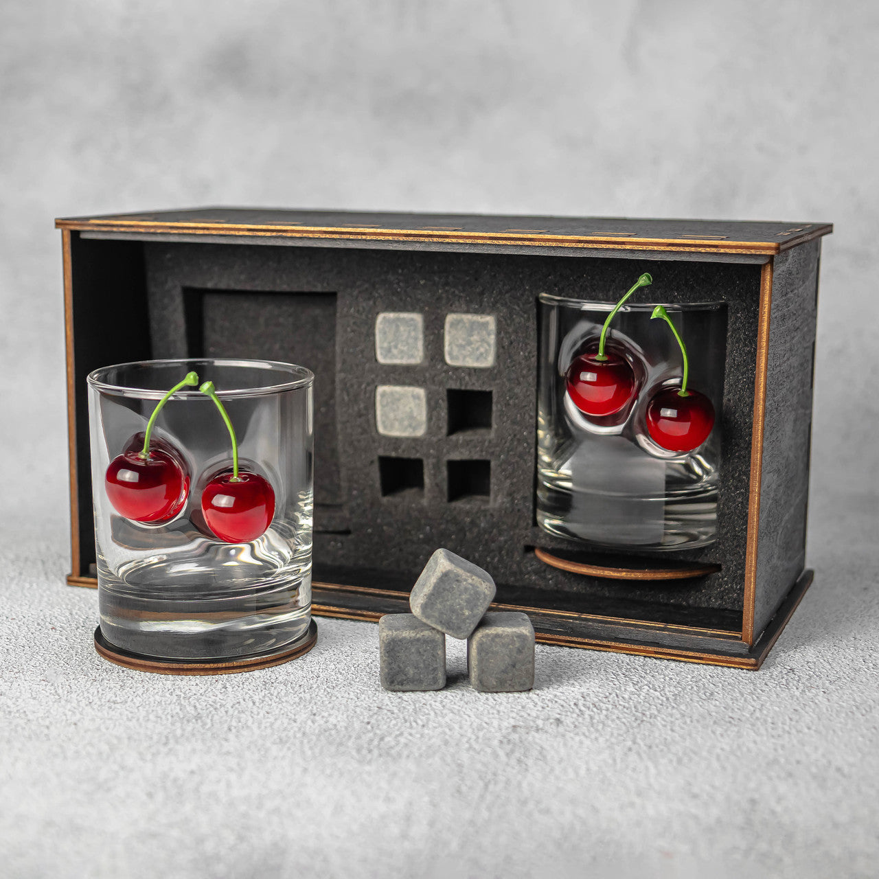 Set of 2 Glasses (with Cherry Inserts) | VSKLO #5383