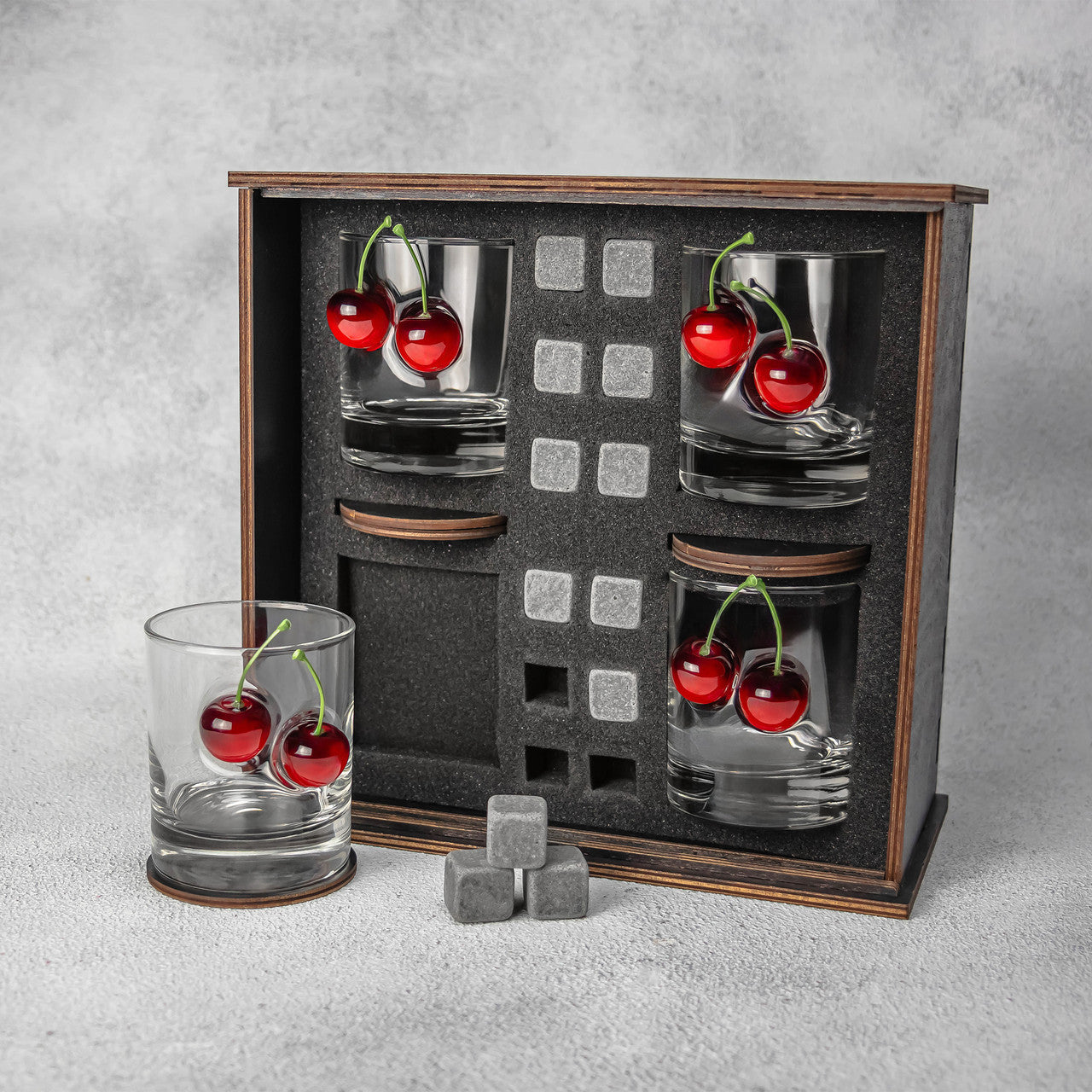 Set of 4 Glasses (with Cherry Inserts) | VSKLO #4012