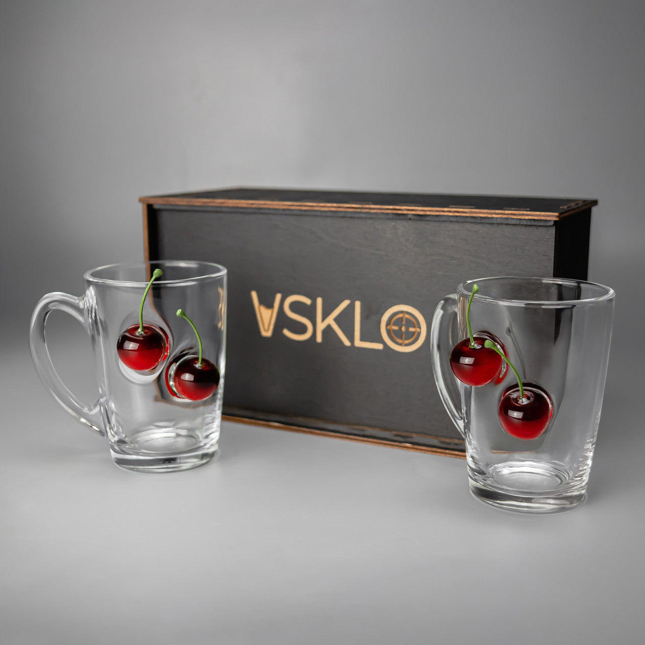 Набір на 2 чашки (з вишнями) від VSKLO — вигляд збоку виробу, фото 3, артикул 10598