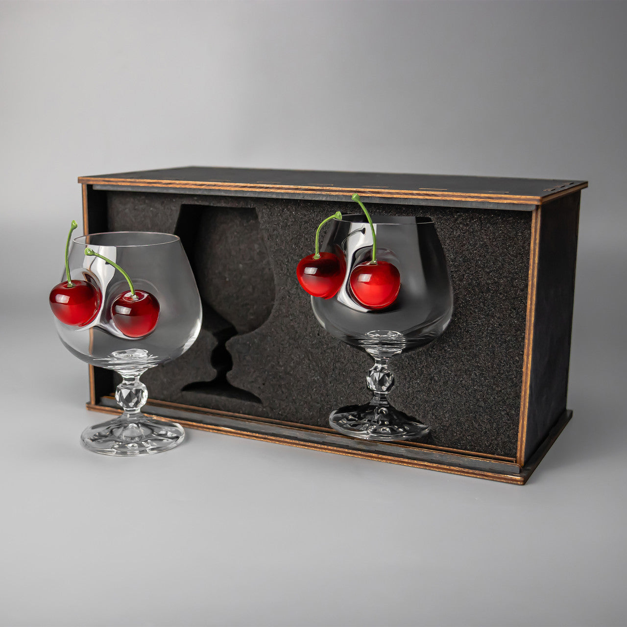 Glass Set for cognac and brendi 265 ml. with cherry inserts | VSKLO #4642