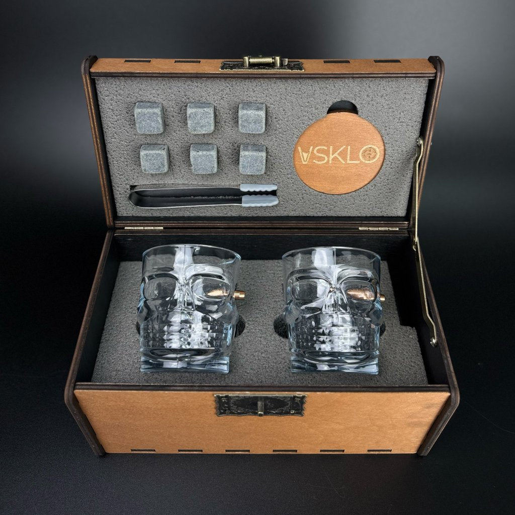 A refined VSKLO piece with handcrafted character, premium presentation, and thoughtful details for a memorable gift.