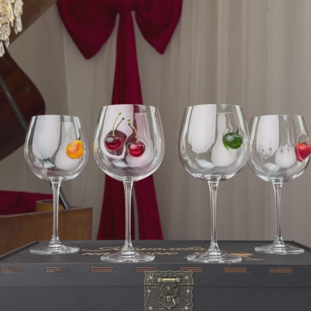 Set of 4 Cocktail Glasses (MIX)
